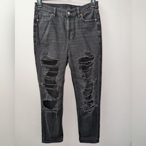 SIZE 10 AMERICAN EAGLE MOM JEAN